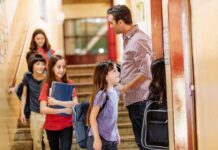 The Best Ways to Keep Children Safe While Out and About The Best Ways to Keep Children Safe While Out and About