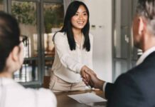 11 Common Onboarding Mistakes to Avoid for Your Business 10 Common Onboarding Mistakes to Avoid for Your Business