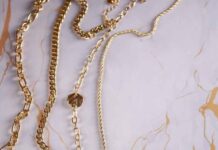 Reasons To Gift Her Gold Jewellery Reasons To Gift Her Gold Jewellery